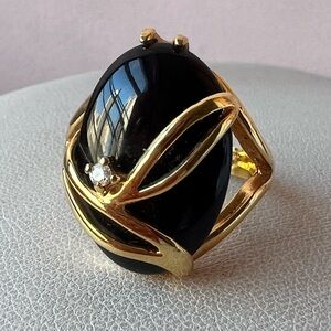 VINTAGE YELLOW GOLD FILLED LARGE OVAL ONYX CRYSTAL COCKTAIL STATEMENT RING STAMP